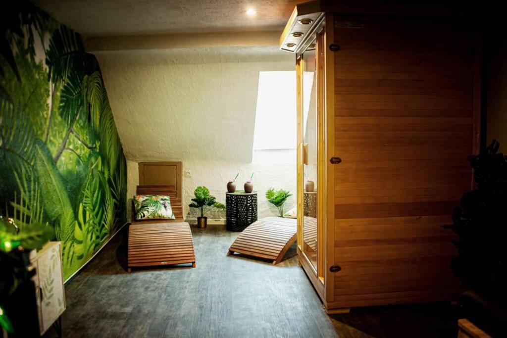 Bulle D'Amour , Une Nuit En Amoureux Thann Exterior photo